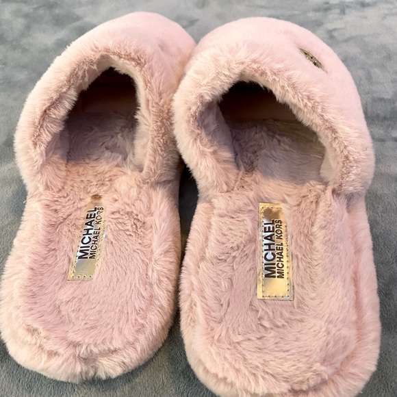 Michael Kors Pink Fluffy Slippers - Picture 2 of 2